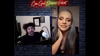 play The hot girl experiences what it's like to be fucked in the ass by a dildo