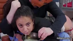 play Bizarre asiel ass -therapie: diepe anale penetratie